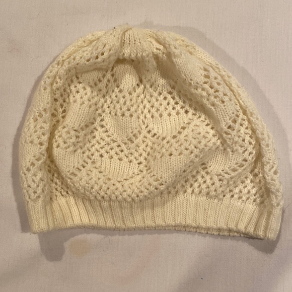 Ladies beanie toque - Picture 1 of 3